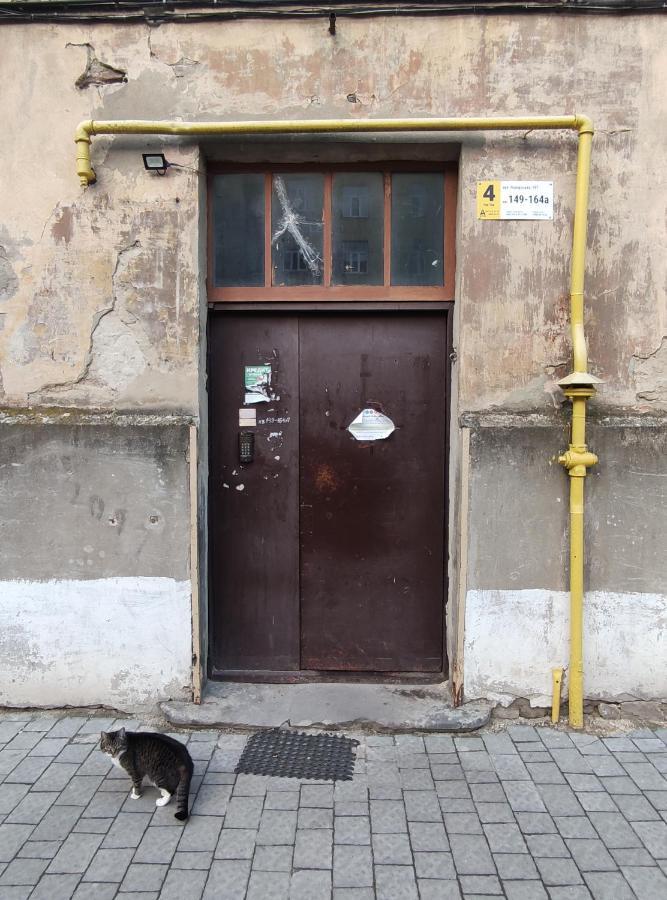 Квартира Біля Залізничного Вокзалу Leópolis Exterior foto